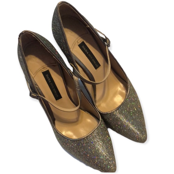 Ladies 9 m Dana Buchman silver sparkle pumps - Picture 2 of 14